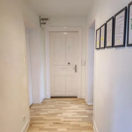 Grosszuegiges Mit Balkon Und 3 Schlafzimmern *